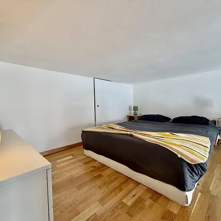 Signature Le Port Apartmán *